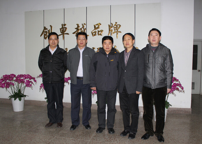 國家科技部尉遲堅(jiān)副處長(zhǎng)視察聯(lián)橋精密機(jī)械公司