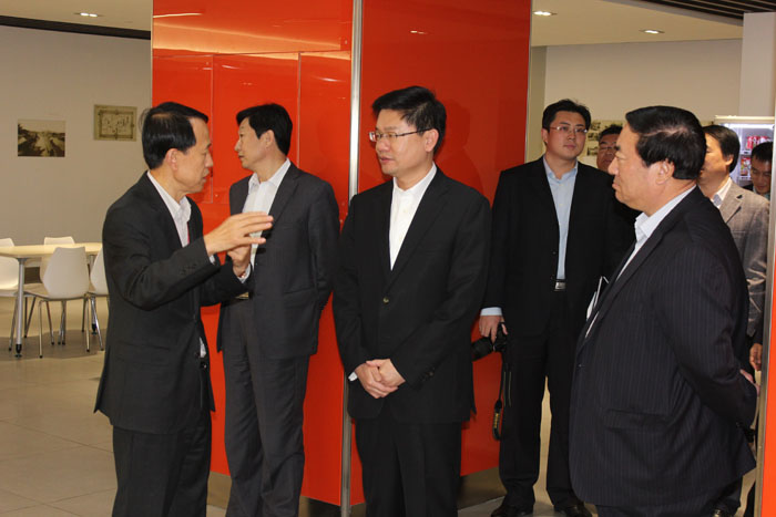 威海市委常委、統(tǒng)戰(zhàn)部長李在武視察聯(lián)橋集團(tuán)