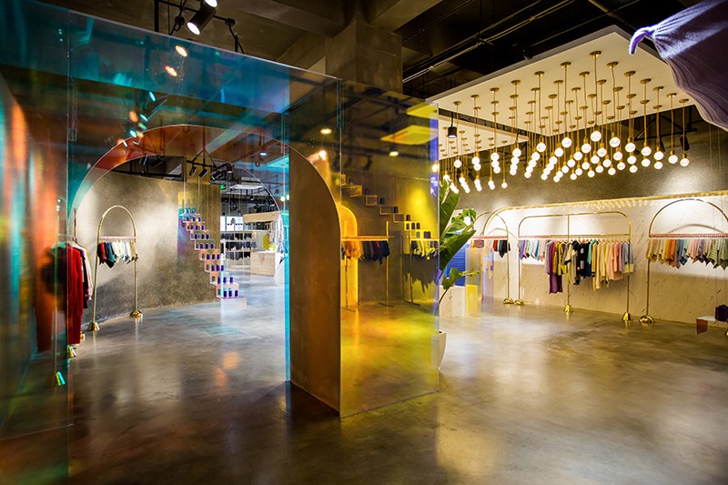 微信圖片_20181129214229.jpg “創(chuàng)意 · 跨越 國(guó)家毛衫紗線資源共享平臺(tái)啟動(dòng)儀式”在威海聯(lián)橋集團(tuán)盛裝啟幕(圖14)