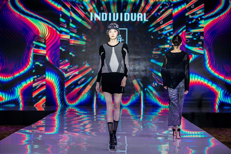 “創(chuàng)意 · 跨越 國(guó)家毛衫紗線資源共享平臺(tái)啟動(dòng)儀式”在威海聯(lián)橋集團(tuán)盛裝啟幕(圖63) “創(chuàng)意 · 跨越 國(guó)家毛衫紗線資源共享平臺(tái)啟動(dòng)儀式”在威海聯(lián)橋集團(tuán)盛裝啟幕(圖63)