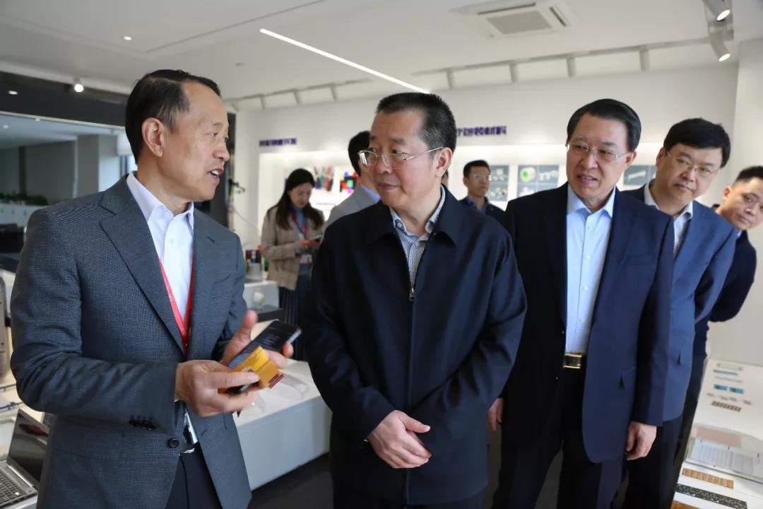 威海市委常委、市紀(jì)委書記、市監(jiān)委主任傅遜到聯(lián)橋集團(tuán)調(diào)研